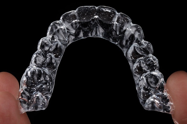 3.𝅺 Invisalign vs. Veneers:⁤ Are They Compatible?